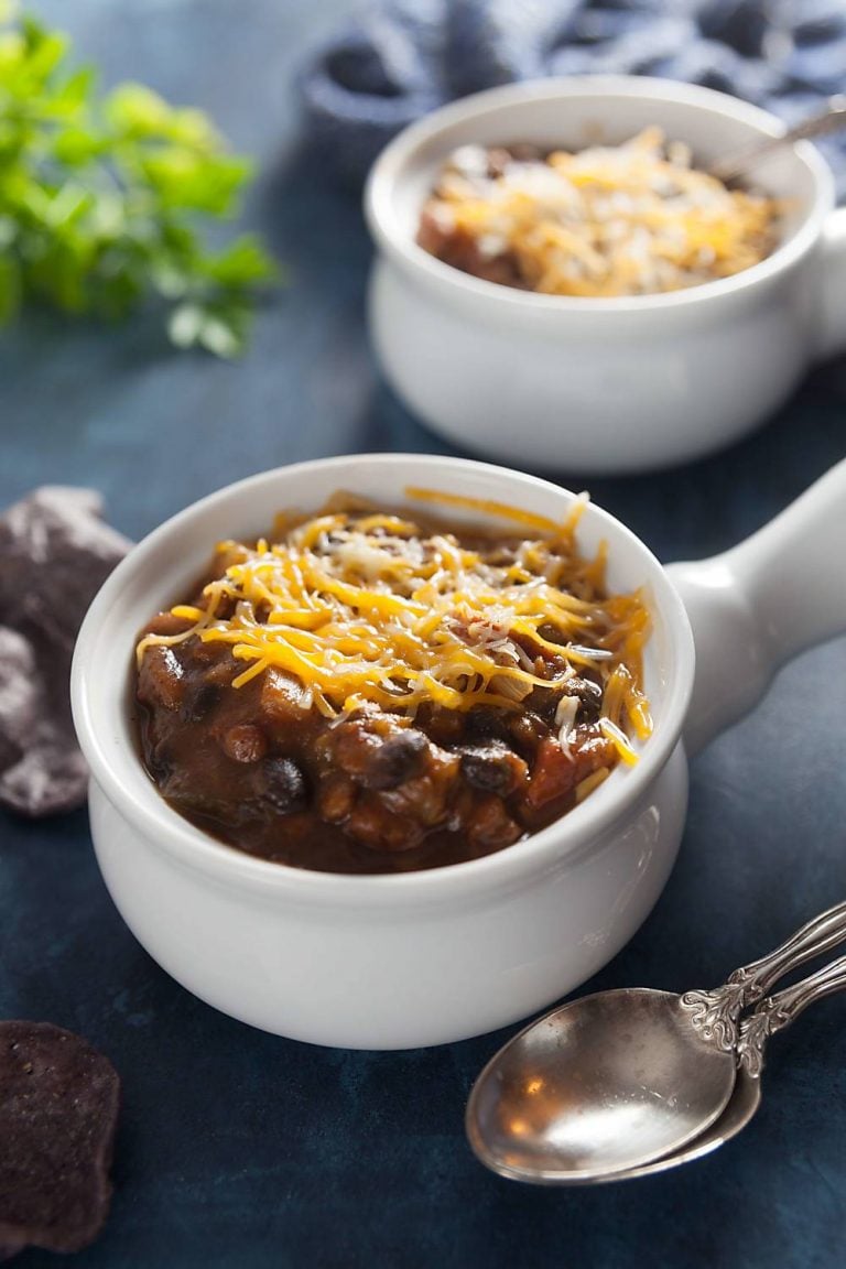 Slow Cooker Lentil And Pumpkin Chili | Healthy Delicious