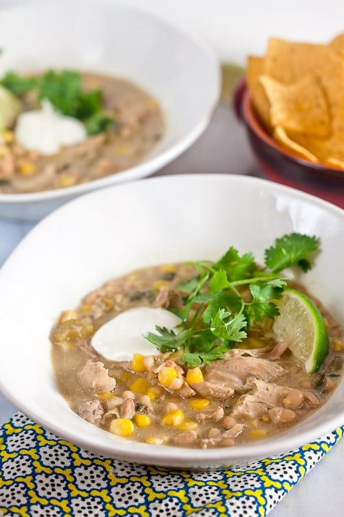 White Chicken Chili // @HealthyDelish