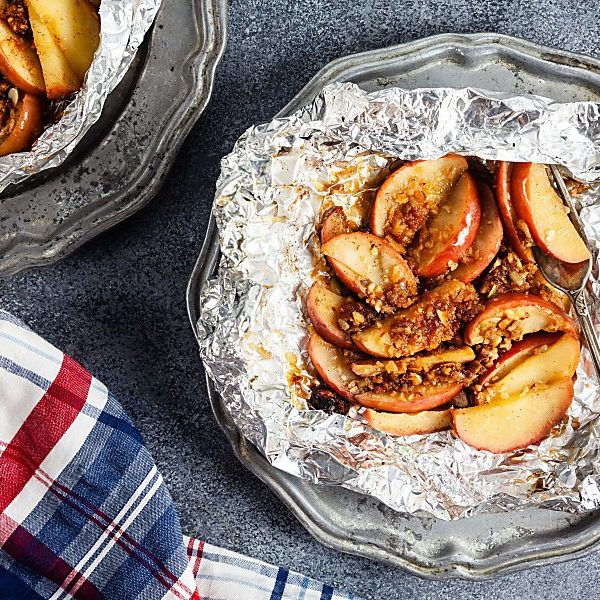 Paleo Apple Crisp Foil Packets | Healthy Delicious