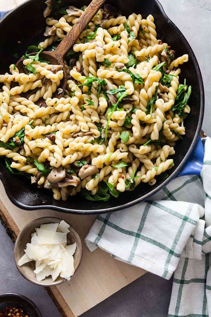 One Pot Mushroom Pasta (Vegetarian, Gluten-Free Option) | Healthy Delicious