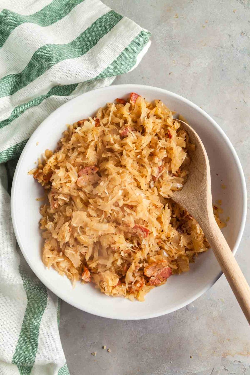 Easy Kapusta (Polish Braised Sauerkraut With Bacon)