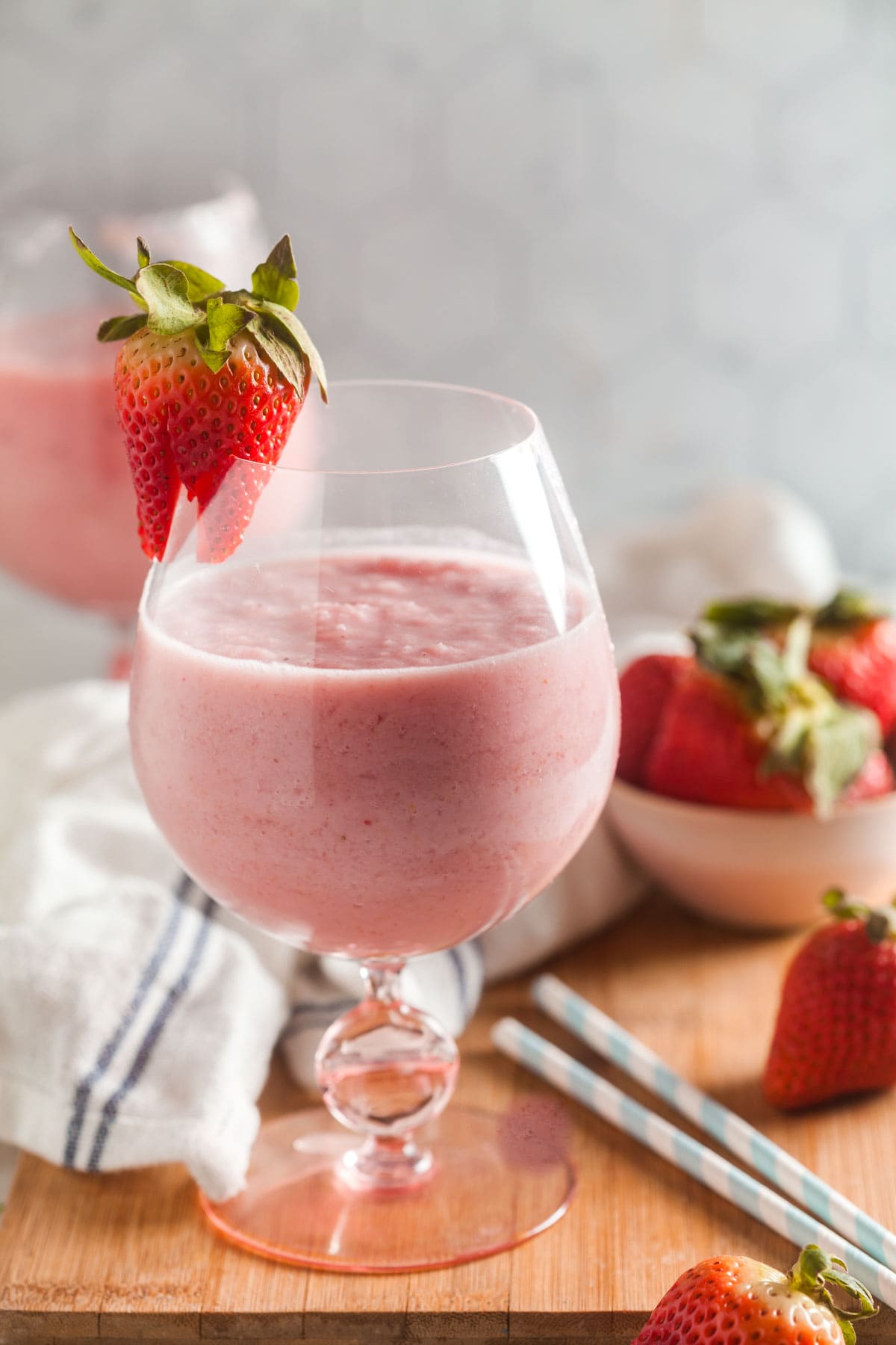 Strawberry Banana Smoothie - 5 Minutes - Pinch Me Good