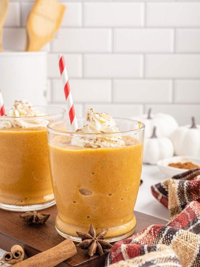 Healthy Green Pumpkin Spice Smoothie Recipe - Thrifty Brittany