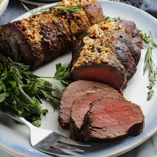 Simple Roasted Beef Tenderloin With Horseradish Crust